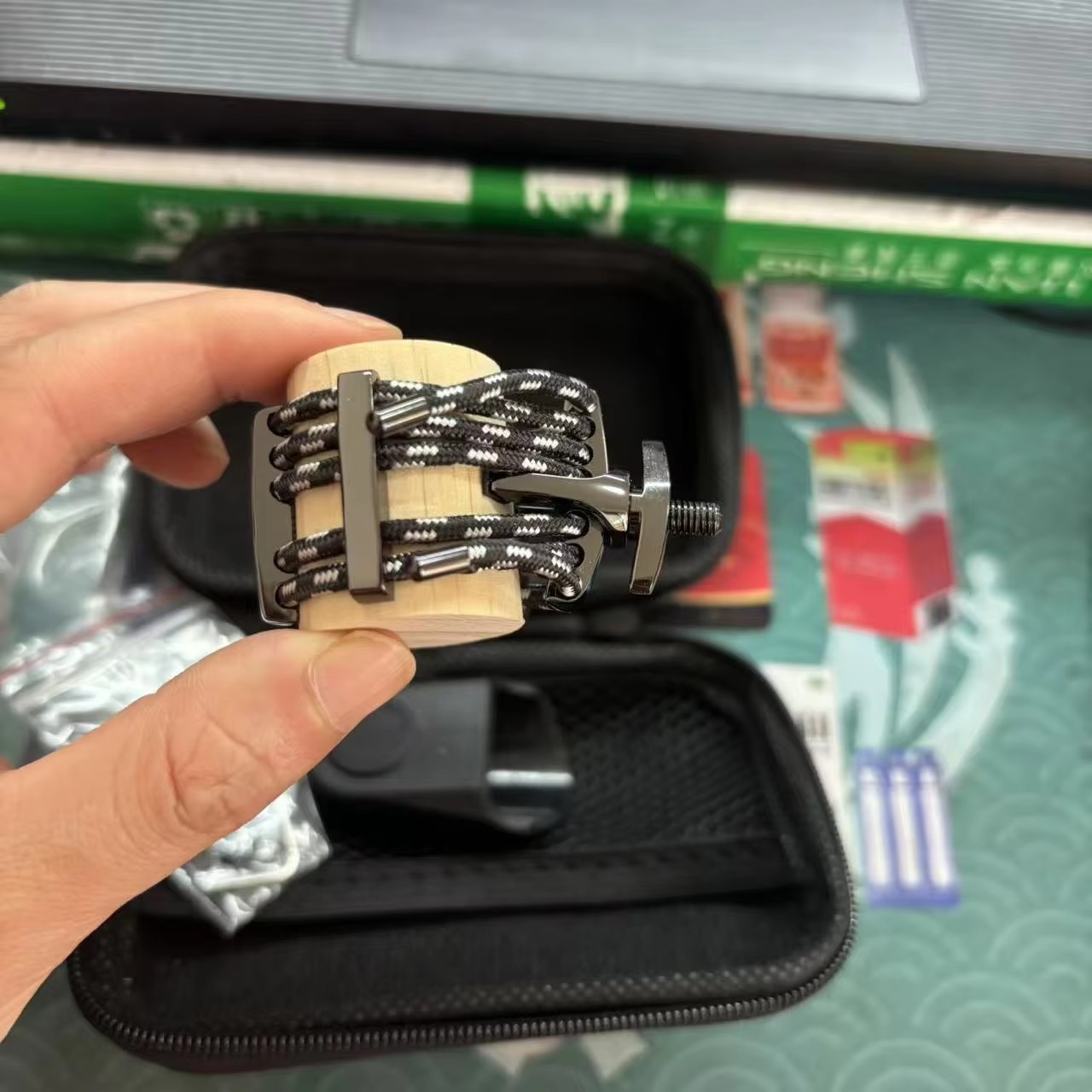 Musical Instrument Oboe - 安価なクラリネット、バリトンサックス用リガチャー、楽器アクセサリー